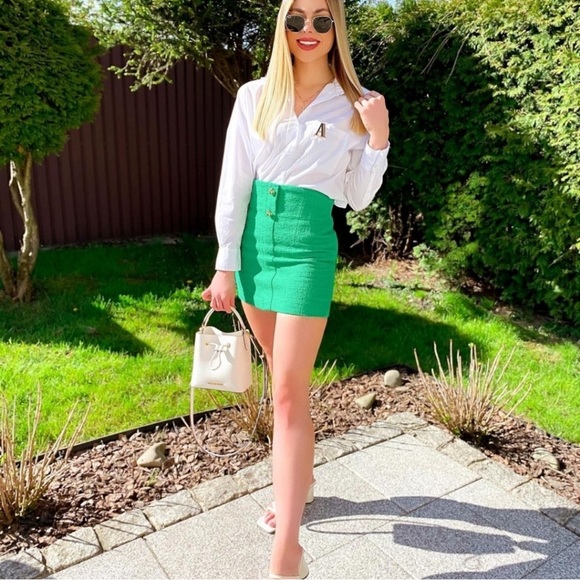 NWT ZARA Textured Fitted Skirt Apple Green S - Picture 1 of 8